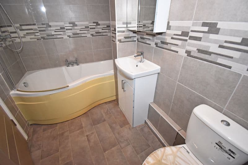 2 Waters Edge, Southside, St Sampson